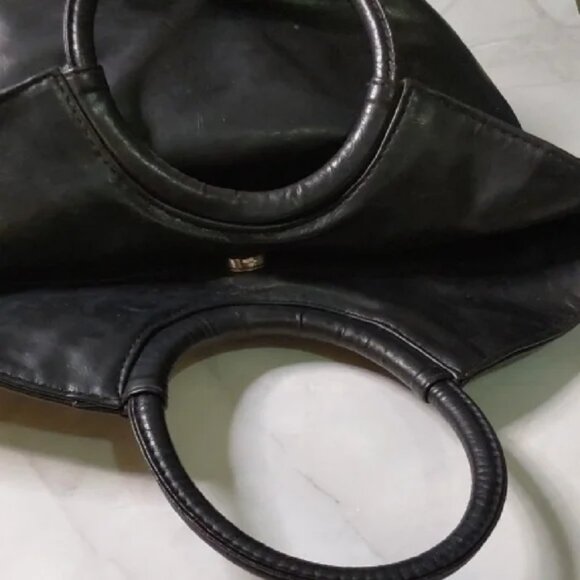 Cream Black Hat, Black Purse, Silver Purple Earrings, Wet Hair Brush - Picture 10 of 16